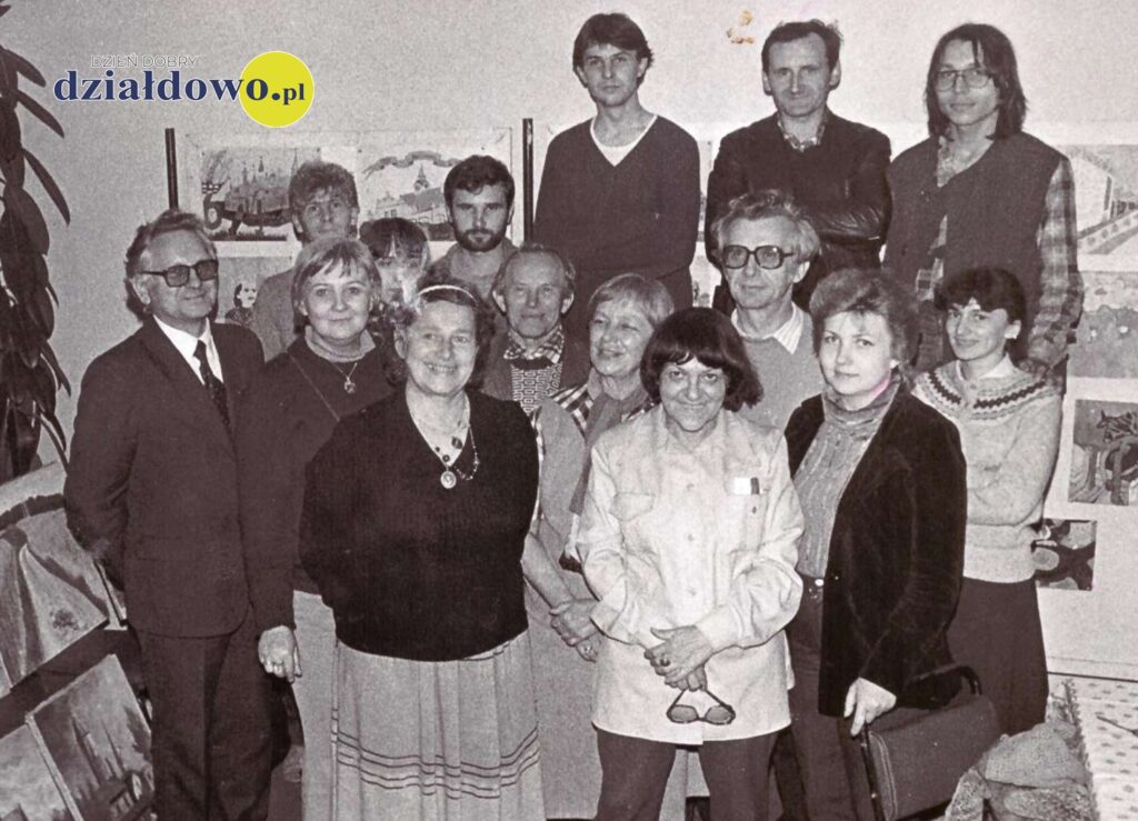 twórcy, profesjonaliści i amatorzy Pleneru Malarskiego w 1984 roku, Ś.P. Józef Nalikowski pierwszy z lewej